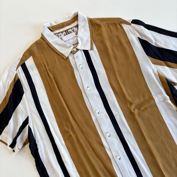 Denim & Flower SS Button Down Shirt - Picture 1 of 7